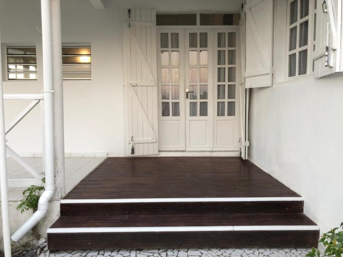La Villa Les Palmiers Simplicite Convivialite سانت فرانسوا المظهر الخارجي الصورة