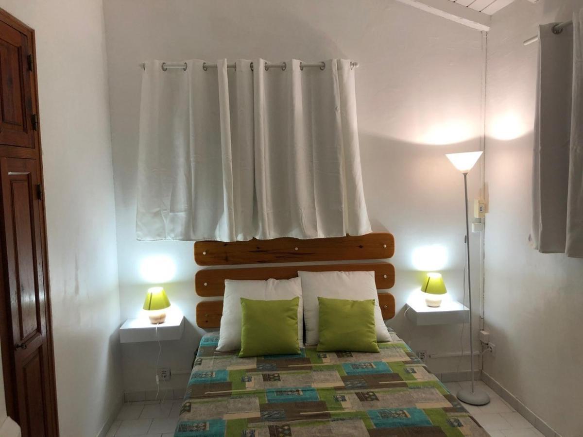 La Villa Les Palmiers Simplicite Convivialite سانت فرانسوا المظهر الخارجي الصورة